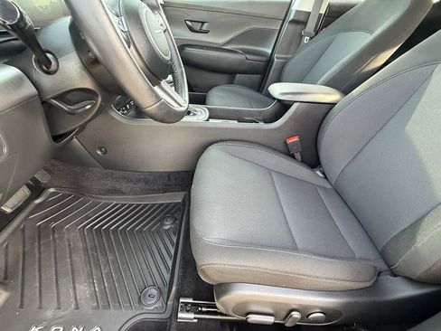 Used 2025 Hyundai Kona SEL AWD/4WD image 12