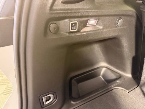 Certified 2024 Jeep Grand Cherokee L Limited image 11