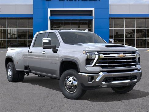 New 2026 Chevrolet Silverado 3500 LTZ image 8
