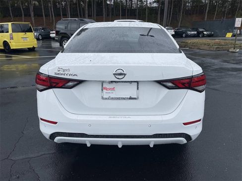 Used 2023 Nissan Sentra S image 4