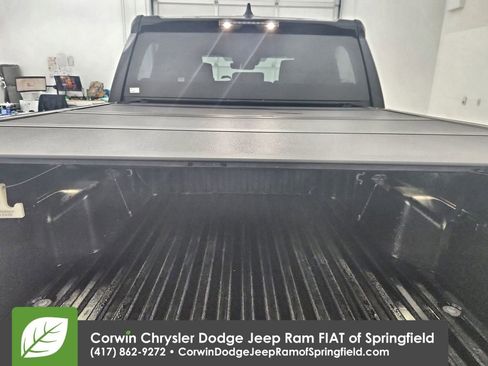 Used 2025 Toyota Tacoma TRD Off-Road image 30