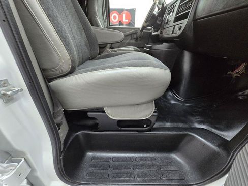 Used 2020 Chevrolet Express 2500 w/ Driver Convenience Package RWD image 16