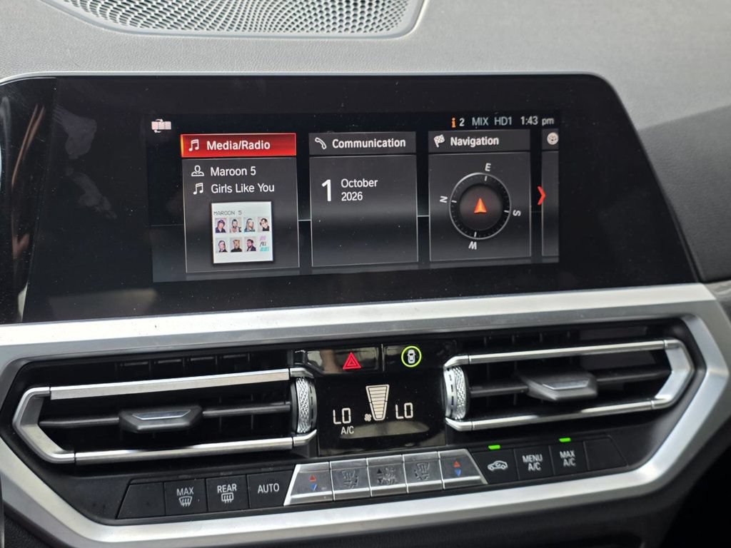 Used 2020 BMW 330i Sedan w/ Convenience Package RWD image 16