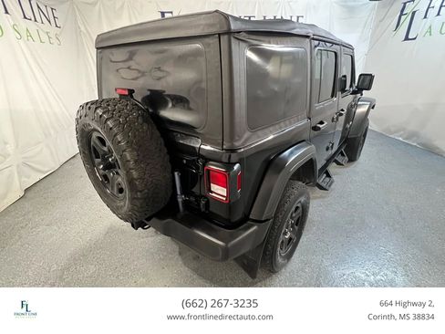 Used 2018 Jeep Wrangler Unlimited Sport AWD/4WD image 7