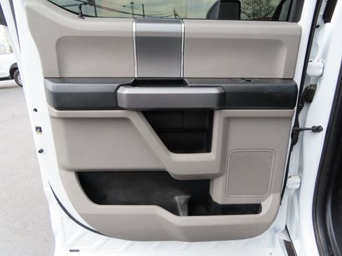 Used 2018 Ford F250 XLT w/ XLT Premium Package image 30