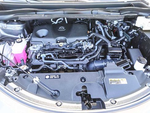 Certified 2024 Toyota Sienna Limited image 25