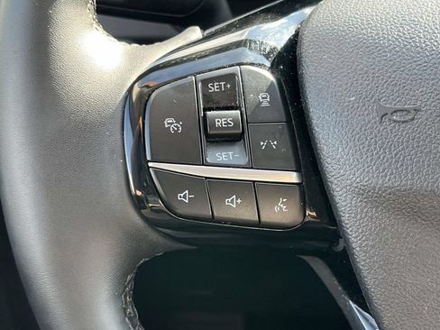 Used 2023 Ford Escape Platinum FWD image 19