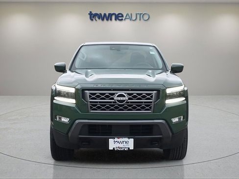 Used 2024 Nissan Frontier SL image 8