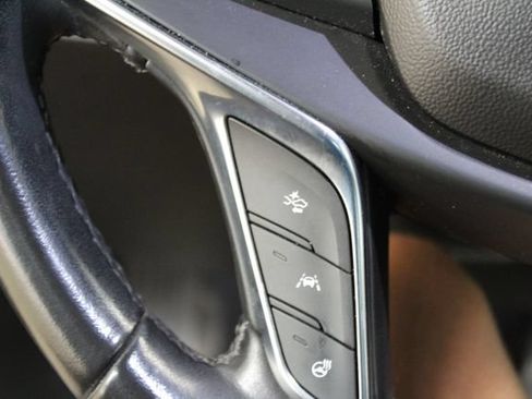 Used 2019 Cadillac XT5 Luxury AWD/4WD image 16
