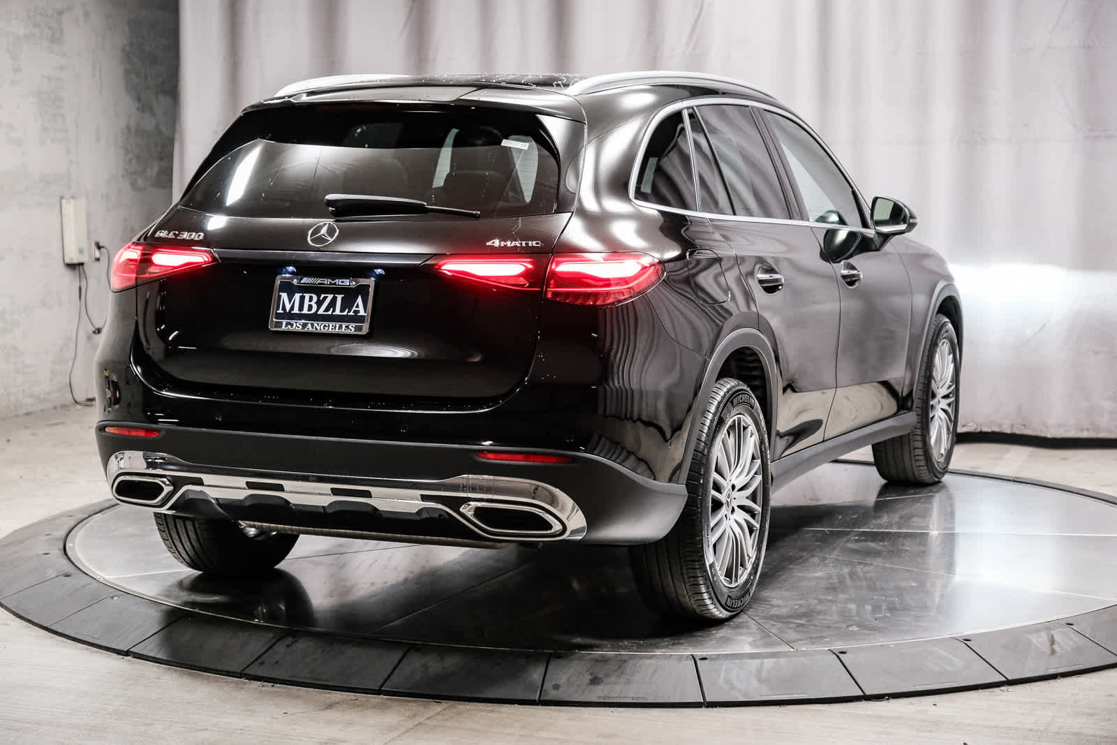 Certified 2024 Mercedes-Benz GLC 300 4MATIC image 4