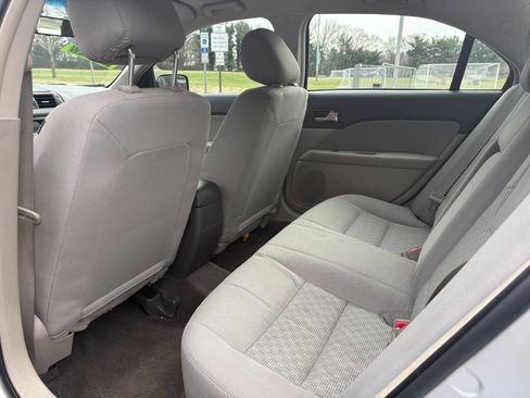 Used 2012 Ford Fusion S image 10