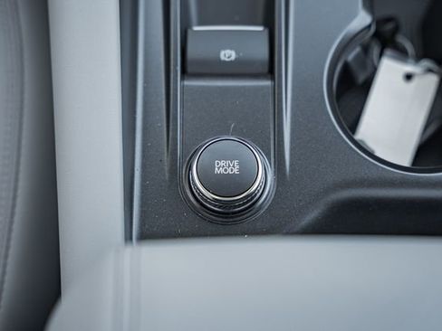 New 2026 Ford Explorer Active w/ Active Comfort Package image 35