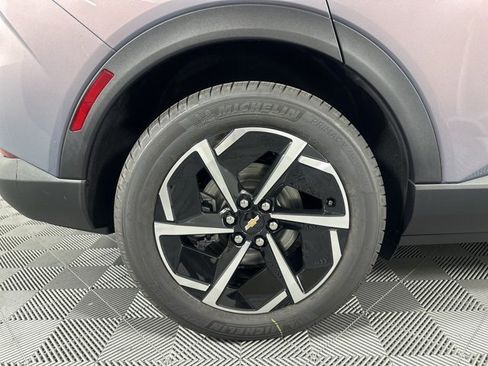 New 2026 Chevrolet Equinox EV LT image 11