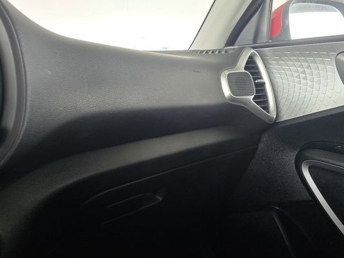 Used 2024 Kia Soul LX image 16