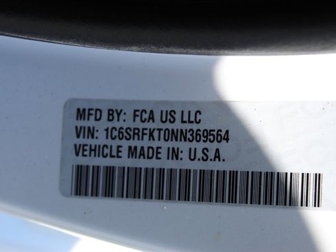 Used 2022 RAM 1500 Limited AWD/4WD image 18