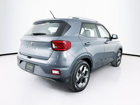 Used 2025 Hyundai Venue SEL image 9