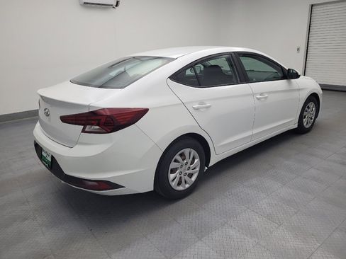 Used 2019 Hyundai Elantra SE w/ Cargo Package FWD image 10