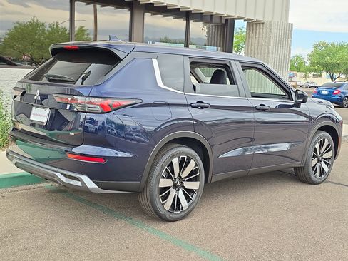 New 2026 Mitsubishi Outlander SE FWD image 7