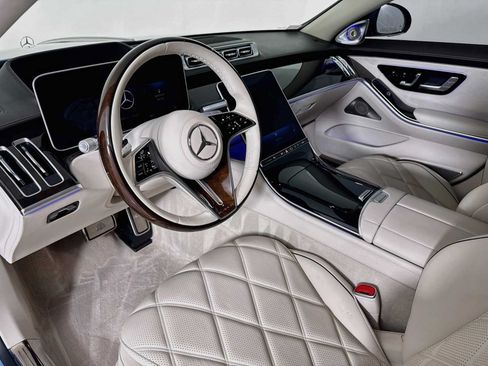Used 2024 Mercedes-Benz Maybach S 580 4MATIC image 4