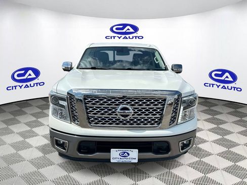 Used 2017 Nissan Titan Platinum Reserve RWD image 10