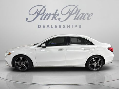 Certified 2022 Mercedes-Benz A 220 4MATIC image 2