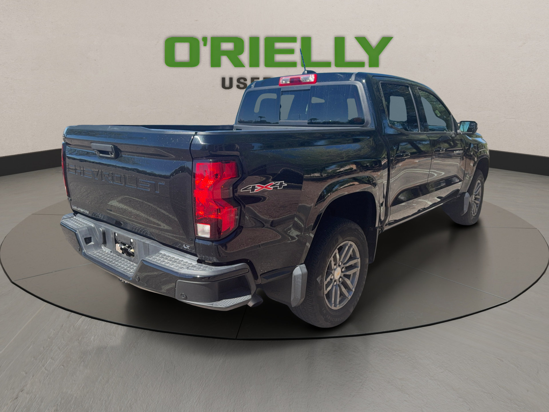 Used 2023 Chevrolet Colorado LT w/ LT Convenience Package II AWD/4WD image 6