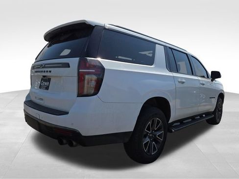Used 2022 Chevrolet Suburban Z71 w/ Off-Road Capability Package AWD/4WD image 13