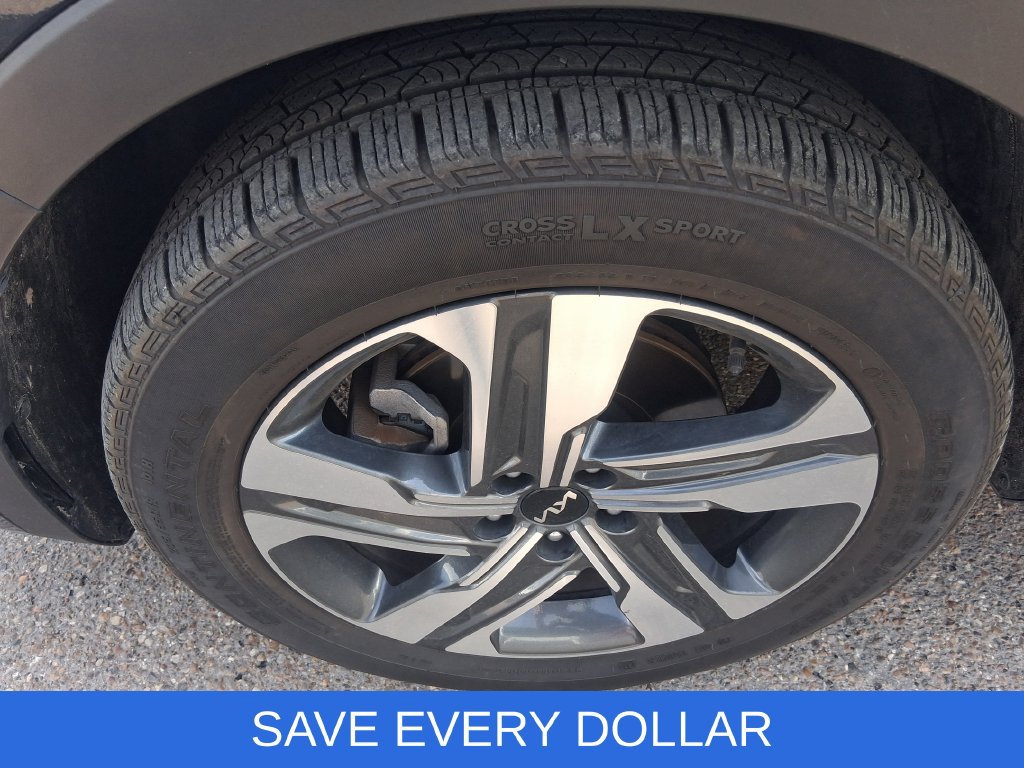 Used 2024 Kia Sorento EX AWD/4WD image 14