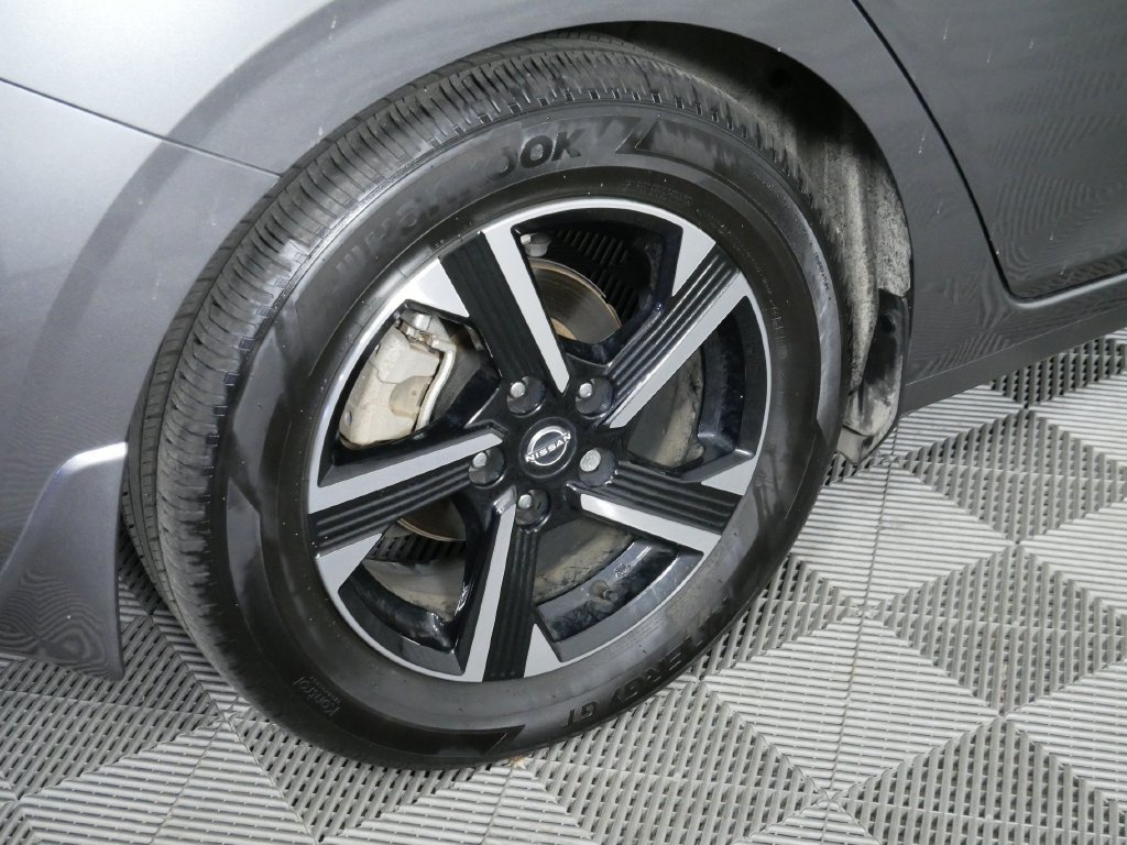 Used 2025 Nissan Sentra SV w/ All-Weather Package FWD image 11