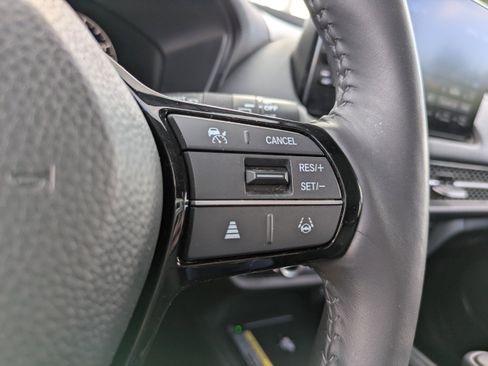 Used 2024 Honda HR-V EX-L image 22