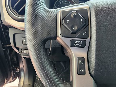 Used 2021 Toyota Tacoma SR5 RWD image 19