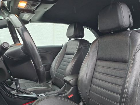 Used 2019 Buick Cascada Premium image 24