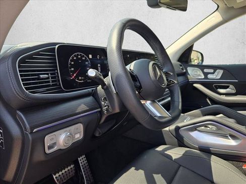 Certified 2026 Mercedes-Benz GLS 450 4MATIC image 9