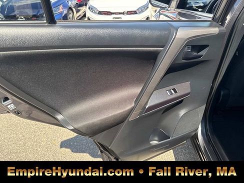Used 2016 Toyota RAV4 LE image 16
