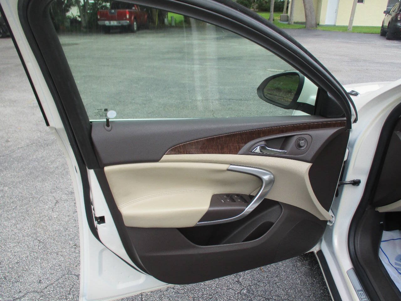 Used 2012 Buick Regal Premium FWD image 19