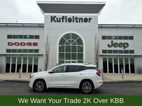 Used 2020 GMC Terrain Denali w/ Denali Premium Package image 1