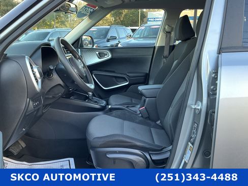 Used 2024 Kia Soul LX w/ Option Group 015 image 11