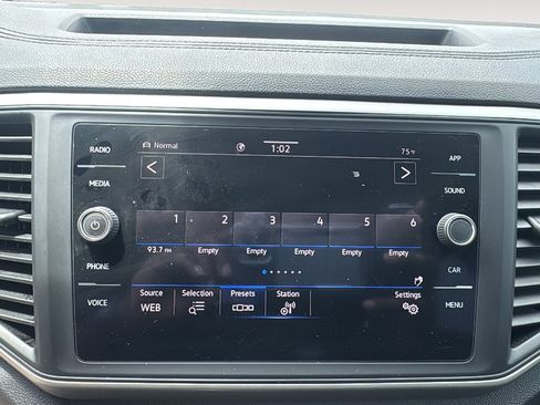 Used 2021 Volkswagen Atlas Cross Sport SE AWD/4WD image 17