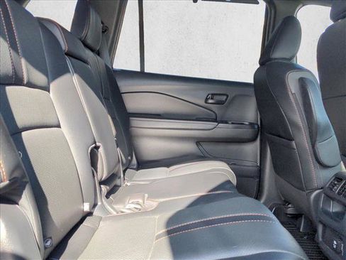 Used 2023 Honda Passport TrailSport image 21