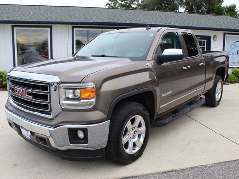 Used 2014 GMC Sierra 1500 SLT w/ SLT Preferred Package AWD/4WD image 35