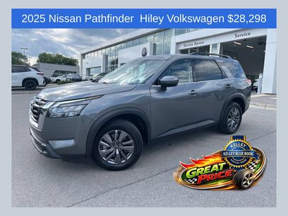 Used 2025 Nissan Pathfinder SV