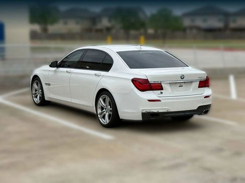 Used 2014 BMW 750Li image 6