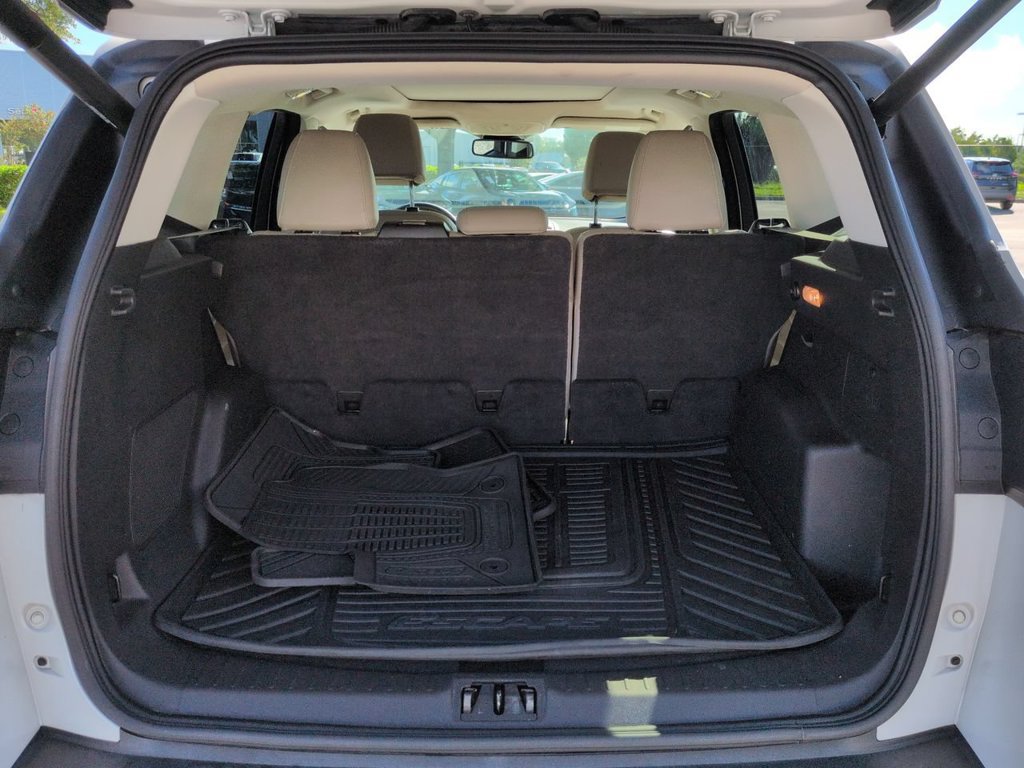 Used 2017 Ford Escape Titanium w/ Equipment Group 301A FWD image 13