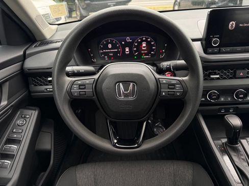 Certified 2025 Honda Accord SE image 20