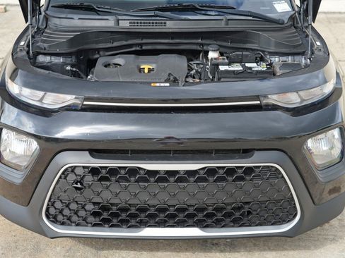 Used 2021 Kia Soul LX FWD image 7