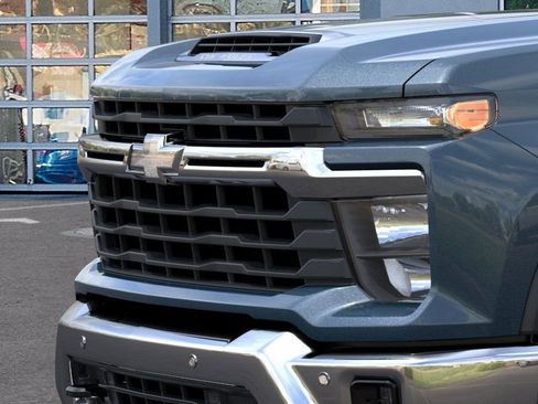 New 2026 Chevrolet Silverado 2500 LT w/ Safety Package AWD/4WD image 13