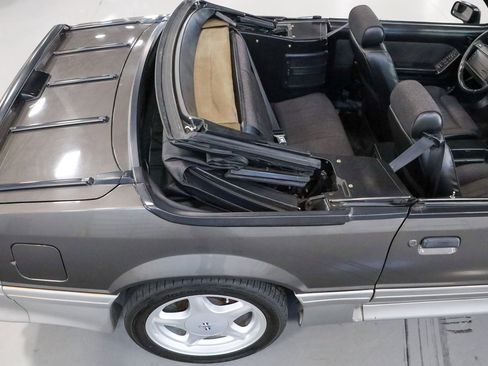 Used 1990 Ford Mustang GT RWD image 33
