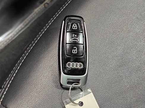 Used 2025 Audi Q7 3.0T Premium Plus AWD/4WD image 16