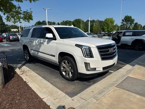 Used 2016 Cadillac Escalade ESV Premium RWD image 6