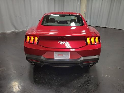 Used 2024 Ford Mustang Coupe image 7